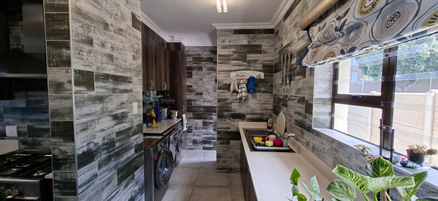  Bedroom Property for Sale in Dana Bay Western Cape